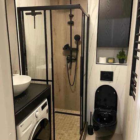 Ezera Solo Tiny Apartment Riga